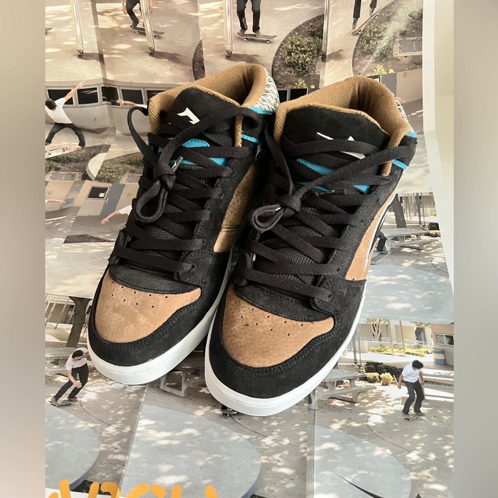 Lakai Wallpaper series Footwear Carroll 4 MID 9.5